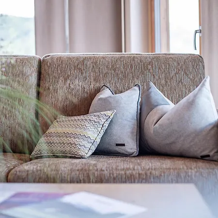 Gotthard - Fine Living 4*