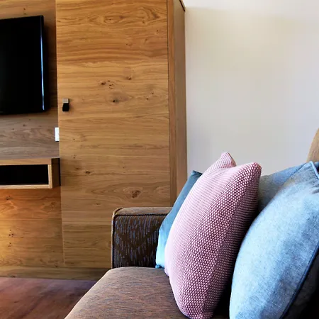 Gotthard - Fine Living Apart Otel