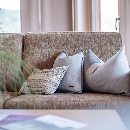 Gotthard - Fine Living アパートホテル 4*